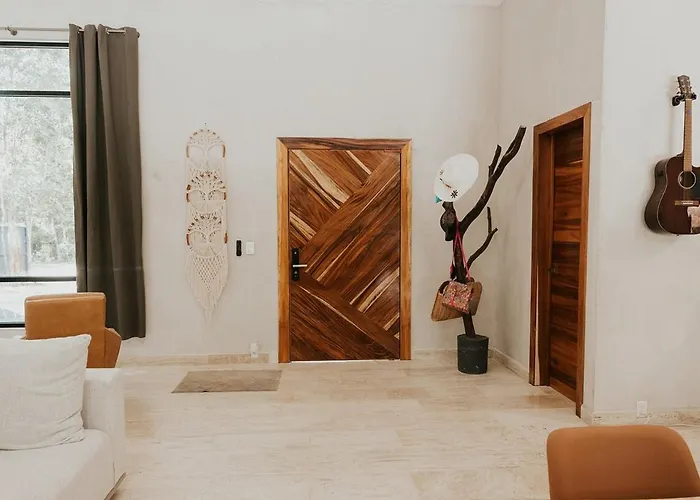Jungle Retreat With Master Pousada