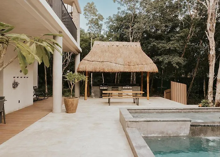Jungle Retreat With Master *