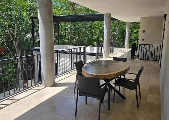 Jungle Retreat With Master Puerto Morelos
